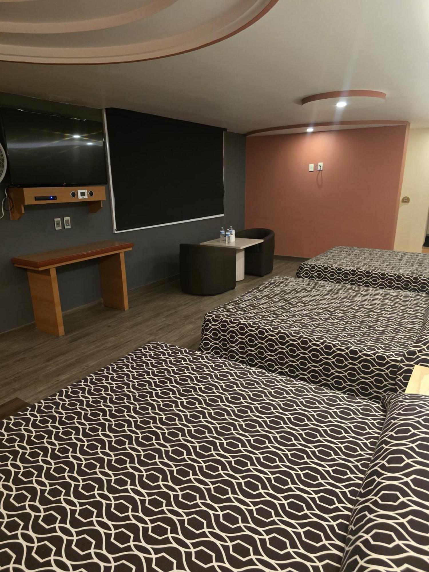 Hotel Y Villas Gran Via Mexikóváros Kültér fotó