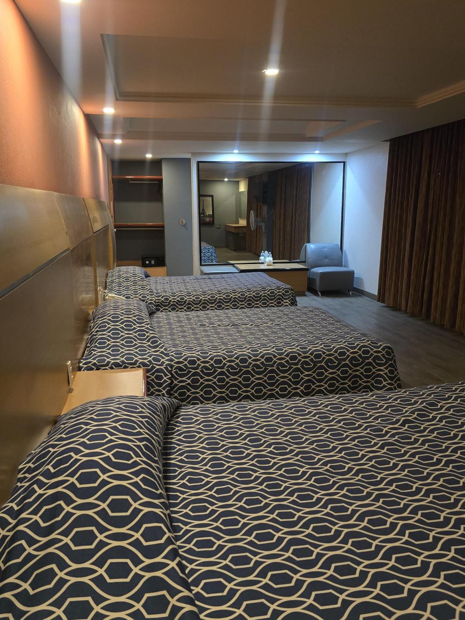 Hotel Y Villas Gran Via Mexikóváros Kültér fotó