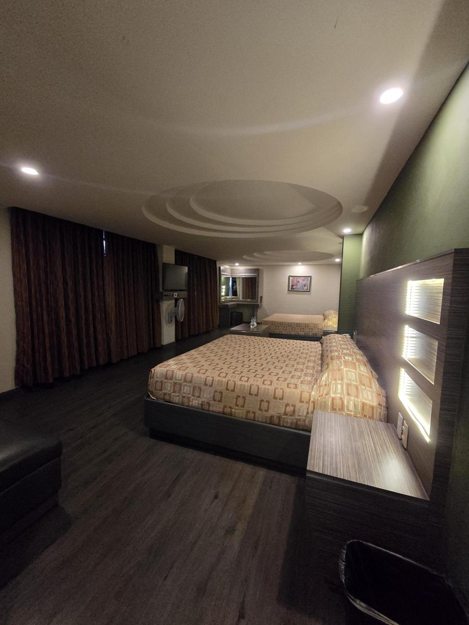 Hotel Y Villas Gran Via Mexikóváros Kültér fotó